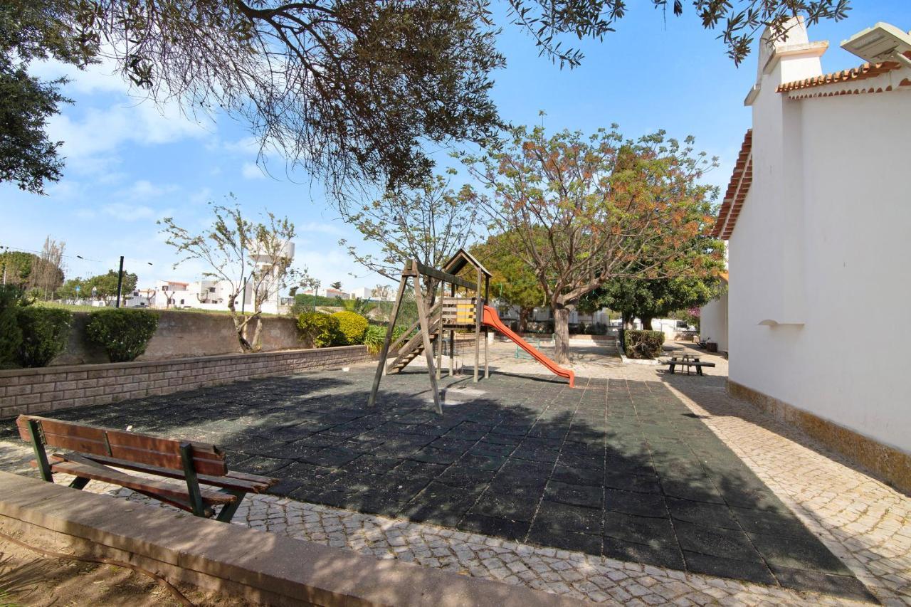 Mare Cheia Apartment *