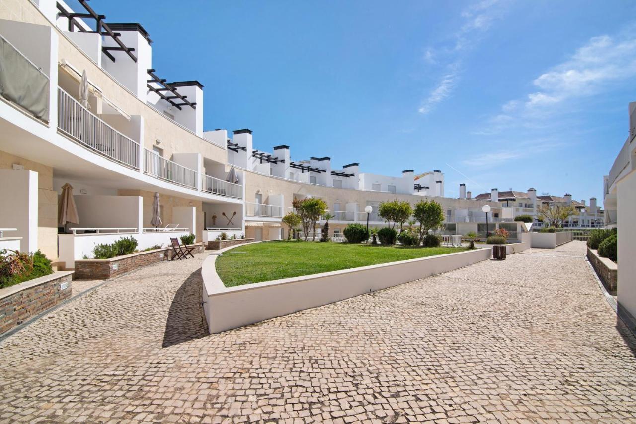 Mare Cheia Apartment